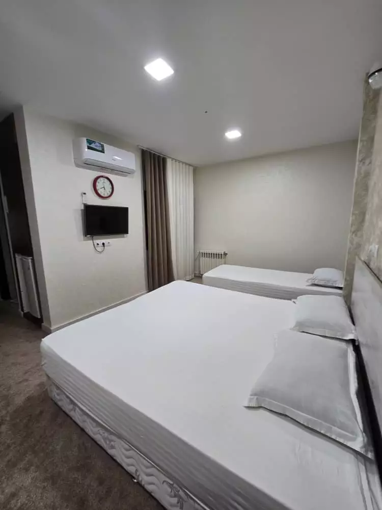 Alibaba https://cdn.alibaba.ir/ostorage/hotel-accommodation-images/68f75df0a1e6f83605b7e814_سه تخته دبل.webp